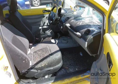 2002 Volkswagen New Beetle Gl z USA, uszkodzony, nr VIN 3VWBK21C62M428272